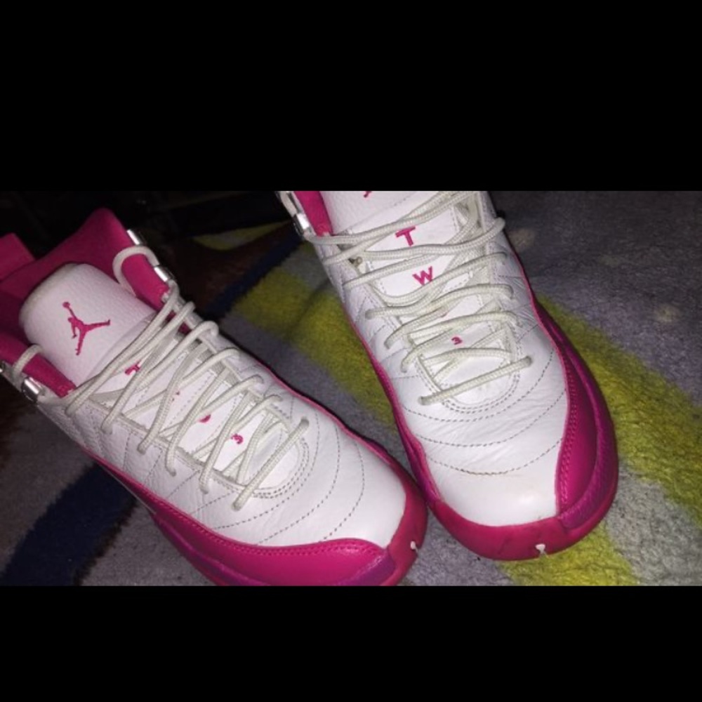 Pink retro 12’s